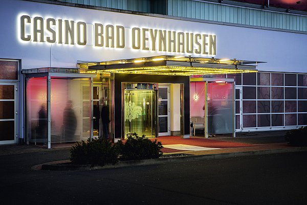 Vom Glücksrad über das Würfelspiel bis hin zu Kartenspielen - die Möglichkeiten sind endlos. - © Merkur Casino Bad Oeynhausen