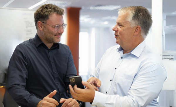 Teamverstärker: Die NW-Experten Andreas Schulze und Jürgen Angenent begleiten Unternehmer und Personalverantwortliche bei gezielten Recruiting-Kampagnen. - © Sarah Jonek