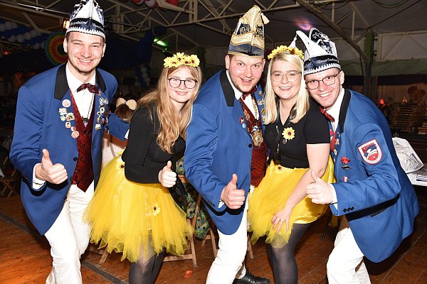 Karneval in Höxters Ortschaft Ovenhausen ist ein Highlight. - © Archiv: Thomas Kube