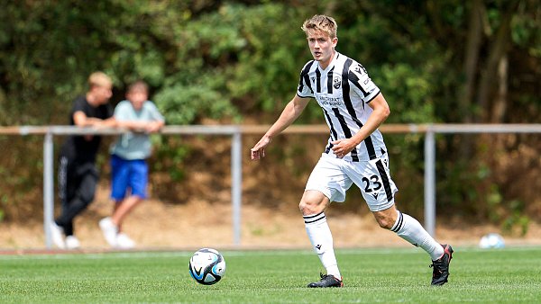 Jan Boller war zuletzt beim Linzer ASK in Österreich aktiv und ist einer von zwei Testspielern, die sich diese Woche bei Arminia für einen Vertrag empfehlen können. - © IMAGO/foto2press