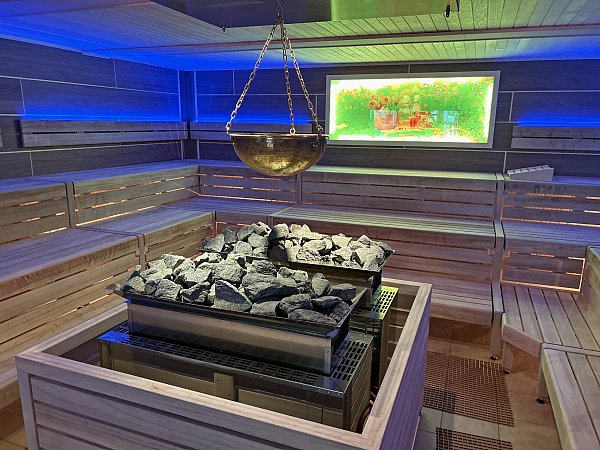 Die sanierte Hildegard von Bingen-Sauna in der Weser-Therme. - © Therme