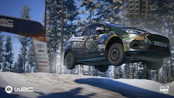 Im Schneegestöber von Schweden ist beim Fahren viel Geschick gefragt. - © EA Sports