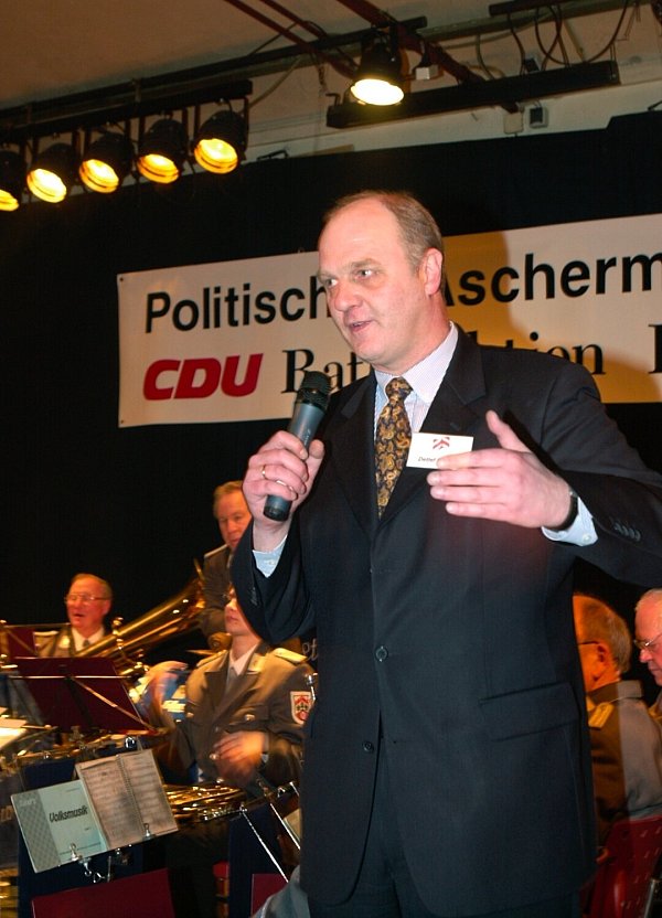 Ein Bild aus dem Jahr 2003: Die Organisation des "Politischen Aschermittwoch", einem erfolgreichen Veranstaltungsformat der CDU-Ratfraktion, gehörte zu Detlef Werners Aufgaben. - © Oliver Krato