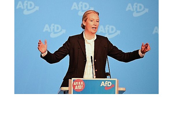 Alice Weidel lebt mit einer Frau zusammen, gemeinsam haben sie zwei Kinder. - © dpa