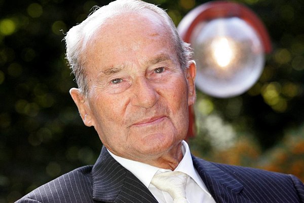 Reinhard Mohn hätte am 21. Juni dieses Jahres seinen 100. Geburtstag gefeiert. Dieses Bild zeigt ihn im Jahr 2006. - © Jens Dünhölter