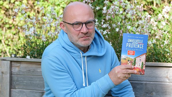 Unter dem Pseudonym Pierre Lagrange schreibt der Detmolder Autor Sven Koch auch Provence-Krimis. - © Claudia Koch