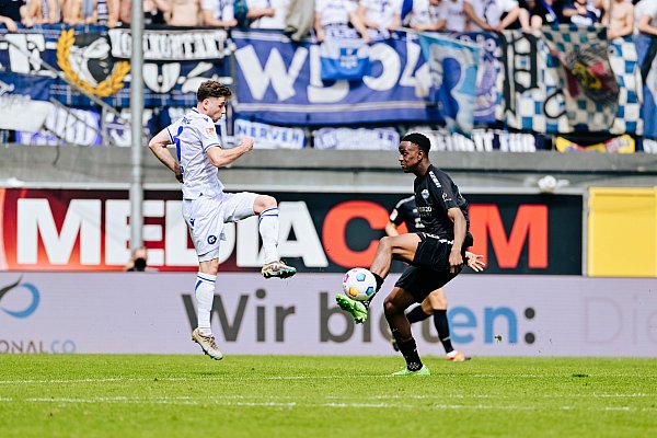 Der SC Paderborn hat am 29. Spieltag den Karlsruher SC in der Home Deluxe Arena zu Gast. - © BESIM MAZHIQI