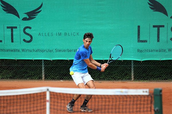 Starkes Turnier gespielt: Finn Buschmaas (TC Herford). - © Yvonne Gottschlich