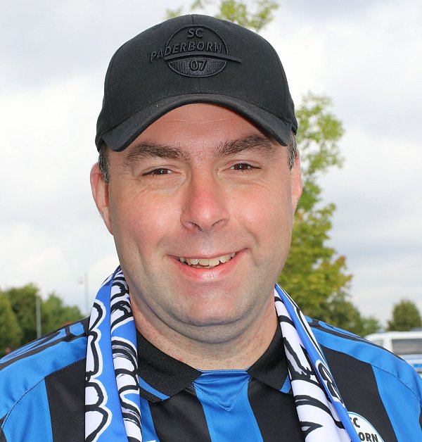 Markus Lüttgens wohnt zwar ziemlich nah an Bielefeld, ist aber eingefleischter SCP-Fan. - © Frank Beineke