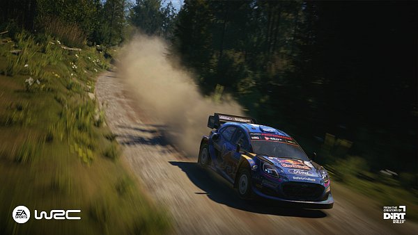 Staubige Angelegenheit: Die Effekte auf der Rennstrecke sind detailgetreu atmosphärisch. - © EA Sports