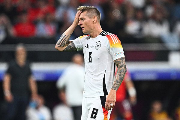 Die DFB-Elf um Toni Kroos hatte gegen die Schweiz ihre Probleme. - © Tom Weller