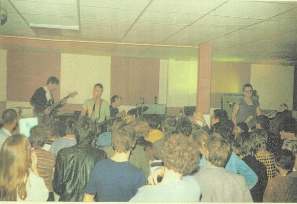 Im Jahr 1979 tritt die Band "Plagen" in den Räumen an der Hermannstraße auf. - © JZO