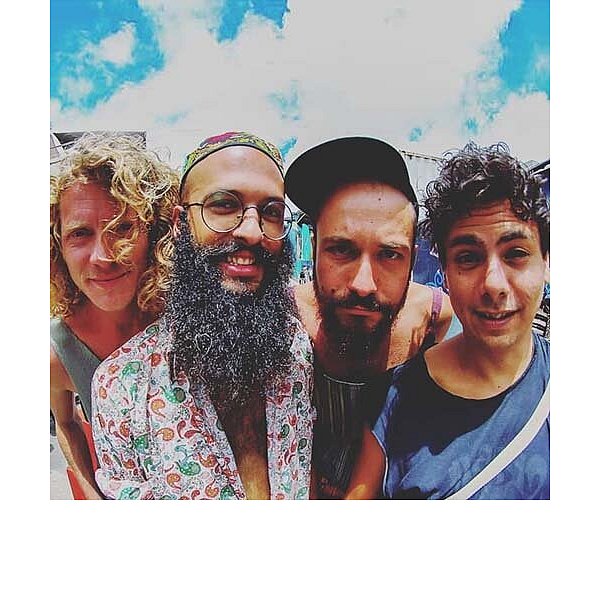 Mit der deutschen Folk-Pop-Band Bukahara endet das dreitägige Festival "Summer Closing" am Sonntag im Bielefelder Wiesenbad. - © PR