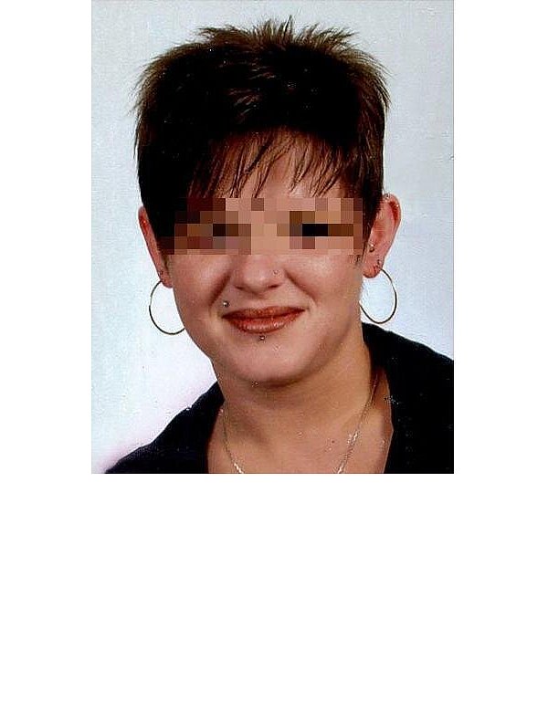 Mit diesem Bild wird damals nach der vermissten Natalie W. gesucht. Ohne Erfolg, denn sie liegt tot in einer Garage in Bielefeld-Vilsendorf. - © Polizei Herford