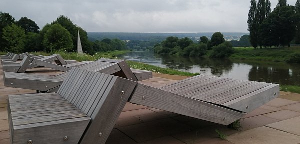 Die Weserscholle ist auch nach der Landesgartenschau eine beliebter Treff. - © Burkhard Battran