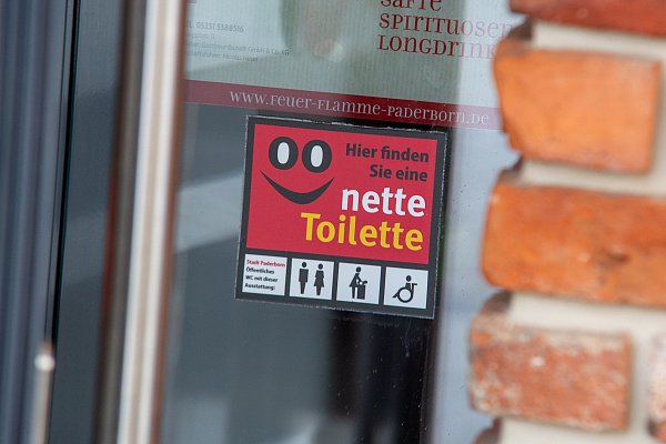 Die "Nette Toilette" gibt es mittlerweile in mehr als 250 Städten und Gemeinden - wie hier in einem Restaurant in Paderborn. - © Archivfoto: Niklas Tüns