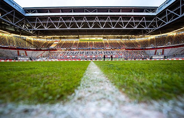 Merkur-Spiel-Arena in Düsseldorf. - © imago images / Jan Huebner