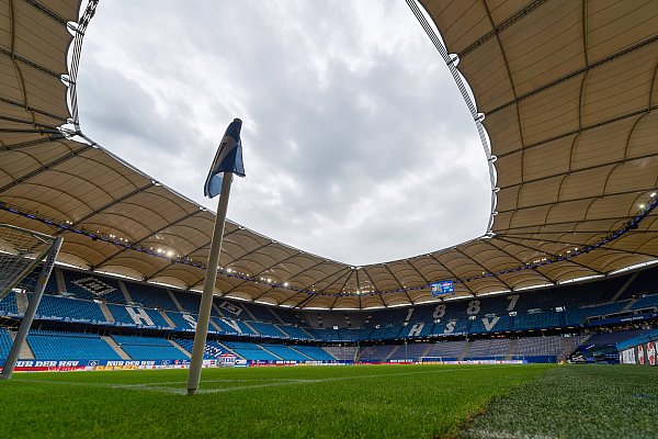 Volksparkstadion in Hamburg. - © imago images/Eibner