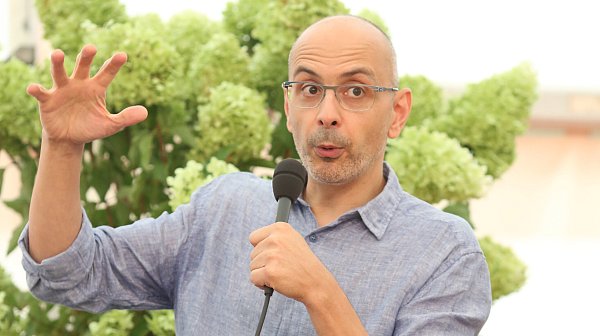 Der aus Südtirol stammende Autor Stefano Zangrando war bereits 2022 Gast der Poetischen Quellen. - © Elke Niedringhaus-Haasper