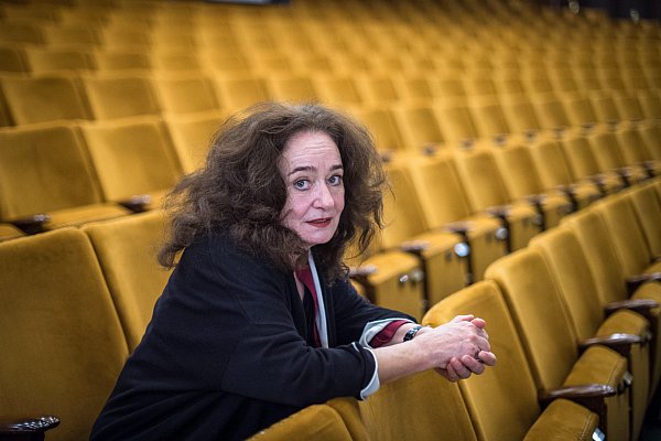 Die Schauspielerin Mechthild Großmann - bekannt als Staatsanwältin Klemm aus den Münsteraner Tatort-Krimis - ist zu Gast bei den Poetischen Quellen. - © Maja Hitij/dpa