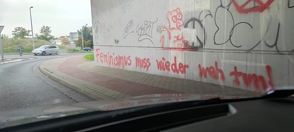 "Feminismus muss wieder wehtun" - ein Spruch, der nicht ohne Wirkung bleibt. - © Konfliktakademie Bielefeld