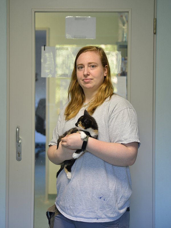 Vanessa Markiewicz ist die Bereichsleiterin im Katzenhaus. - © Tierheim Bielefeld