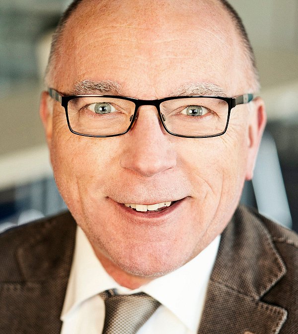 Der Experte: Wolfgang Schmidt-Barzynski, Chefarzt der Geriatrischen Klinik am Klinikum Bielefeld Rosenhöhe. - © Klinikum Bielefeld