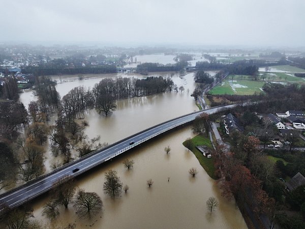 Selten beschäftigt zuvor eine Unwetterlage die Einsatzkräfte so heftig und lang. - © Gerald Dunkel