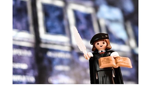 Martin Luther gibt es auch als Playmobil-Männchen. - © Symbolfoto: Pixabay