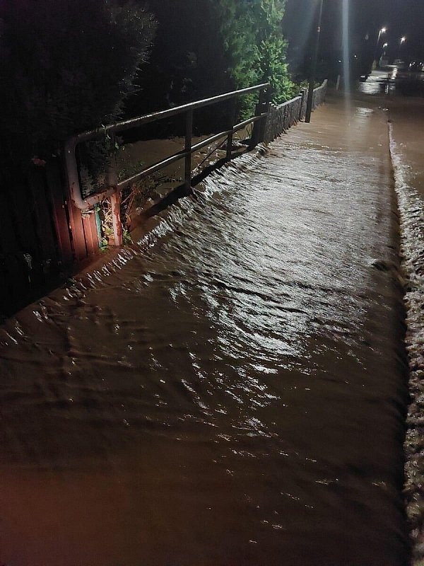In Bad Salzuflen wurden mehrere Straßen überschwemmt. - © Feuerwehr Bad Salzuflen