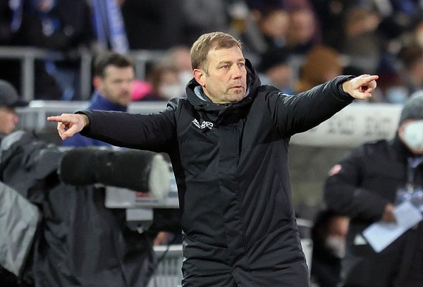 DSC-Trainer Frank Kramer probierte viel aus. Nach einer Jobgarantie im Winter musste er vier Spieltage vor Schluss seinen Hut nehmen. - © Oliver Krato