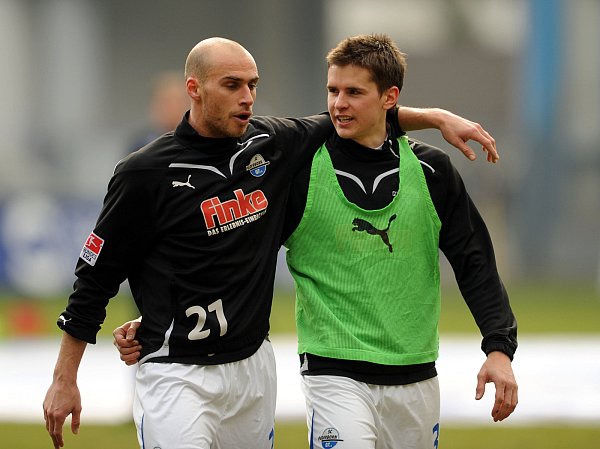 Jukka Raitala (r.) im Plausch mit SCP-Fußballgott Daniel Brückner. - © NW-Archiv/Marc Köppelmann