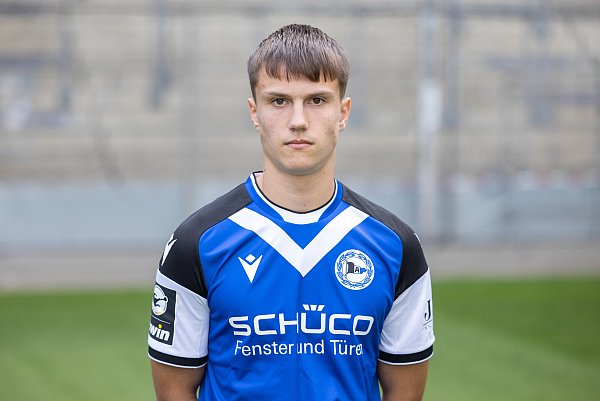 Lucas Kiewitt wechselt aus der U19 von Arminia Bielefeld in die Nullsieben-Akademie des SC Paderborn. - © Oliver Krato