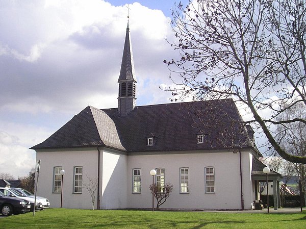 Die Temperatur in der Stephanuskirche in Borchen wird auf 14 Grad Celsius gesenkt. - © EKP-Archiv