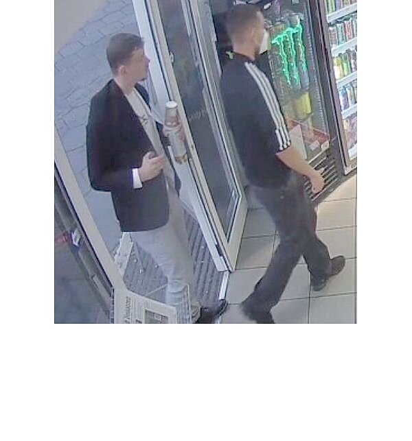 Die Paderborner Polizei fahndet mit Aufnahmen einer Überwachungskamera öffentlich nach zwei Verdächtigen. - © Polizei Paderborn