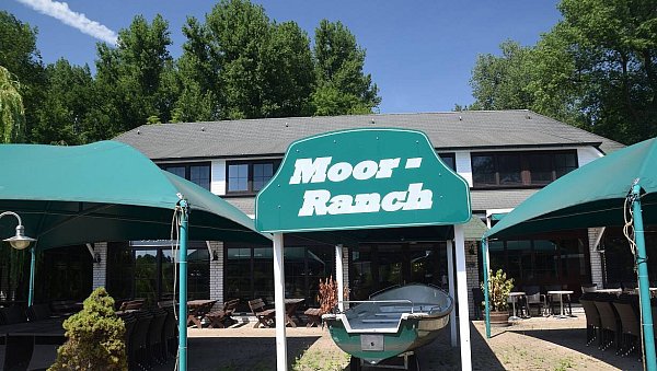 Neue Pläne für die Moor-Ranch am Hücker Moor in Spenge haben viel Diskussion ausgelöst. - © Mareike Patock