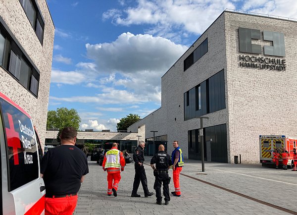An der Hochschule Hamm-Lippstadt hatte ein 34-jähriger Mann mit einem Messer mehrere Menschen angegriffen. - © Andreas Rother