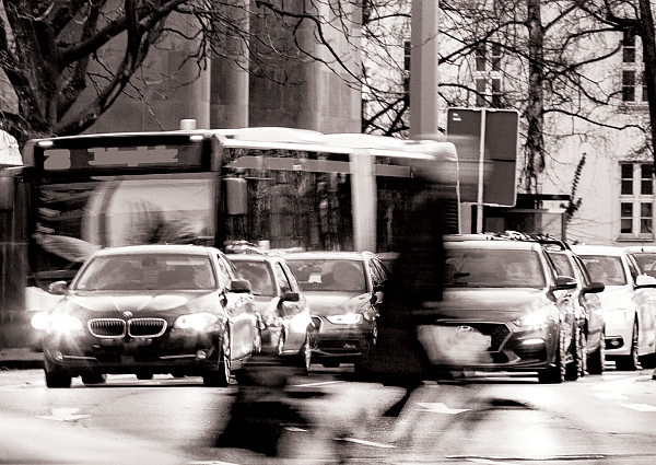 In der Juni-Sitzung des Rates will die FDP beantragen, das Verkehrsamt wieder dem Stadtentwicklungsdezernat zuzuordnen. - © FDP