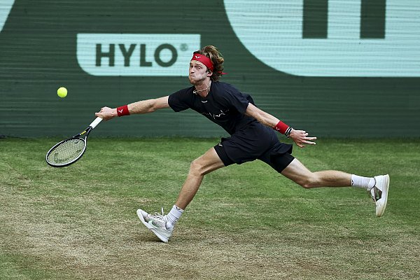 Andrey Rublev ist einer von sechs Top Ten-Spielern, die vom 15. bis 23. Juni 2024 um den Titel beim Haller ATP-Rasenevent kämpfen. - © TERRA WORTMANN OPEN/Mathias Schulz