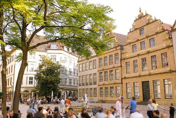 Als Zentrum der Region ist Bielefeld ein Publikumsmagnet, wenn es um Shopping, Museen, Theater, Konzerte und Stadtfeste geht. - © Bielefeld Marketing GmbH | M. Schrumpf