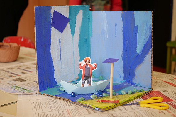 Farbenfroh und kreativ: Das neue Programm der Jugendkunstschule Löhne hat viel fantasievolles zu bieten. - © JKS Löhne
