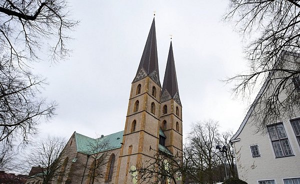 Die Neustädter Marienkirche in Bielefeld-Mitte. - © Barbara Franke