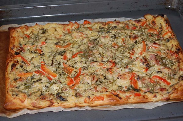 Schmeckt auch kalt sehr gut: Die Zwiebeltarte.