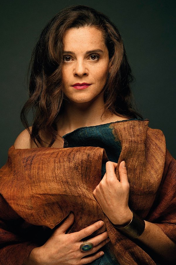 Noemi Waysfeld reist aus Paris an. Foto: Burk Artist - © Burk Artist