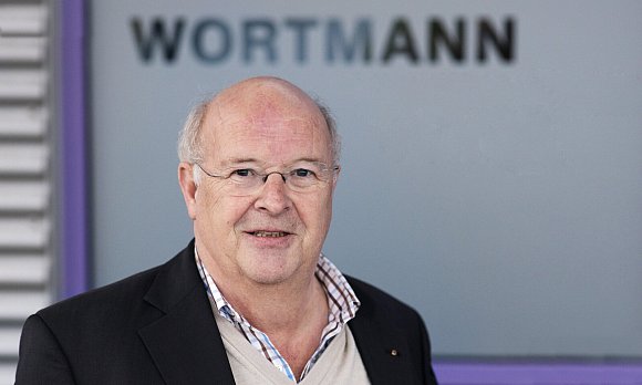 Firmengründer Siegbert Wortmann leitet das Familienunternehmen Wortmann AG seit über 35 Jahren. - © Oliver Krato