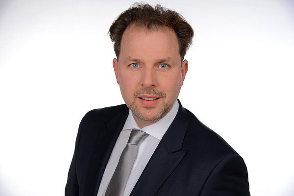 Christian Solmecke Experte für Medienrecht. - © Roland Breitschuh PHOTOGRAPHER.DOP.