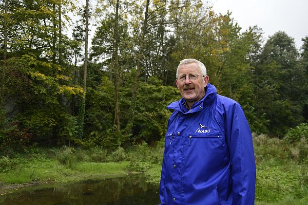 Engagierter Igelschützer: Friedhelm Diebrok, Vorsitzender des NABU im Kreis Herford. - © Vivien Tharun