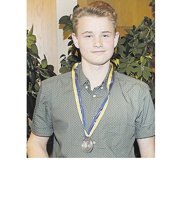 Silber III: Thilo Striewe wurde zweifacher Tennis-Kreismeister. - © Tom Finke