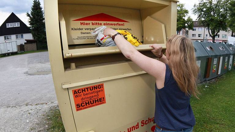 Neue Regeln für Altkleidersammlung ab 2025: Das ändert sich in