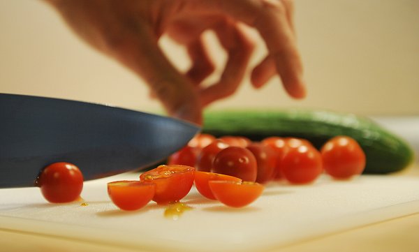 Gemüse richtig waschen: Ein wichtiger Schritt zur Vorbeugung von EHEC-Infektionen. - © picture alliance / dpa